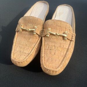 Donald  Pliner Women’s 9.5 Cork Mules